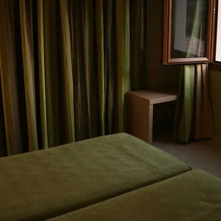 Aparthotel Karavos Aliveri